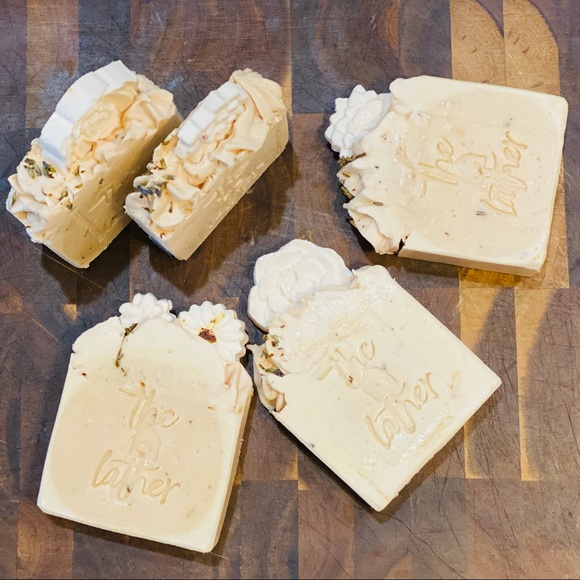 Lavender & French Vanilla Goat Milk & Cream Lather - Picture 4 of 7